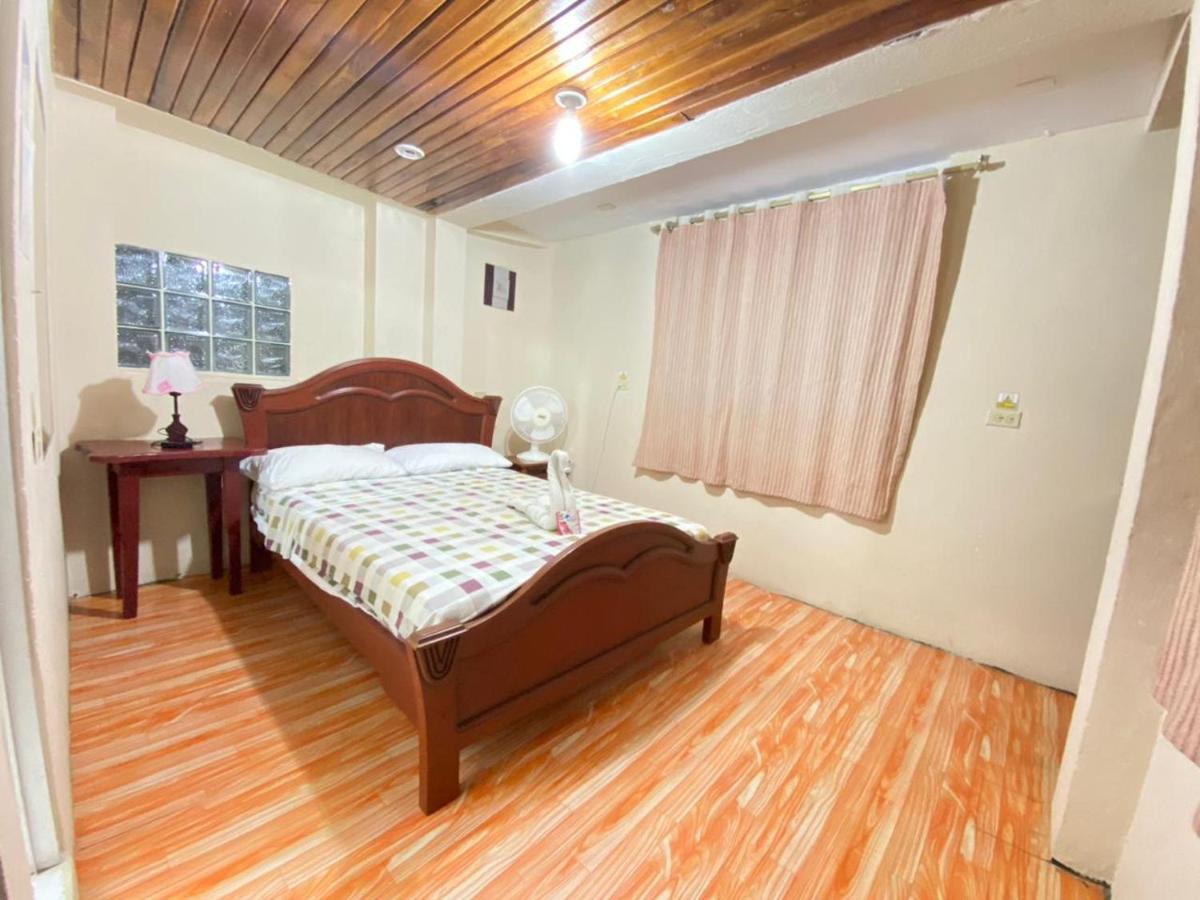 Historico Hostal Elizabeth Puerto Ayora  Zewnętrze zdjęcie
