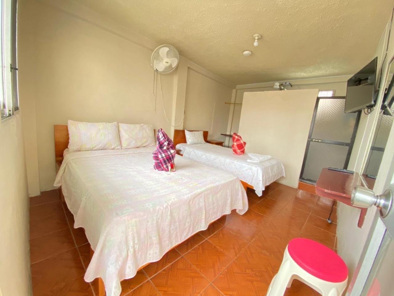 Historico Hostal Elizabeth Puerto Ayora  Zewnętrze zdjęcie