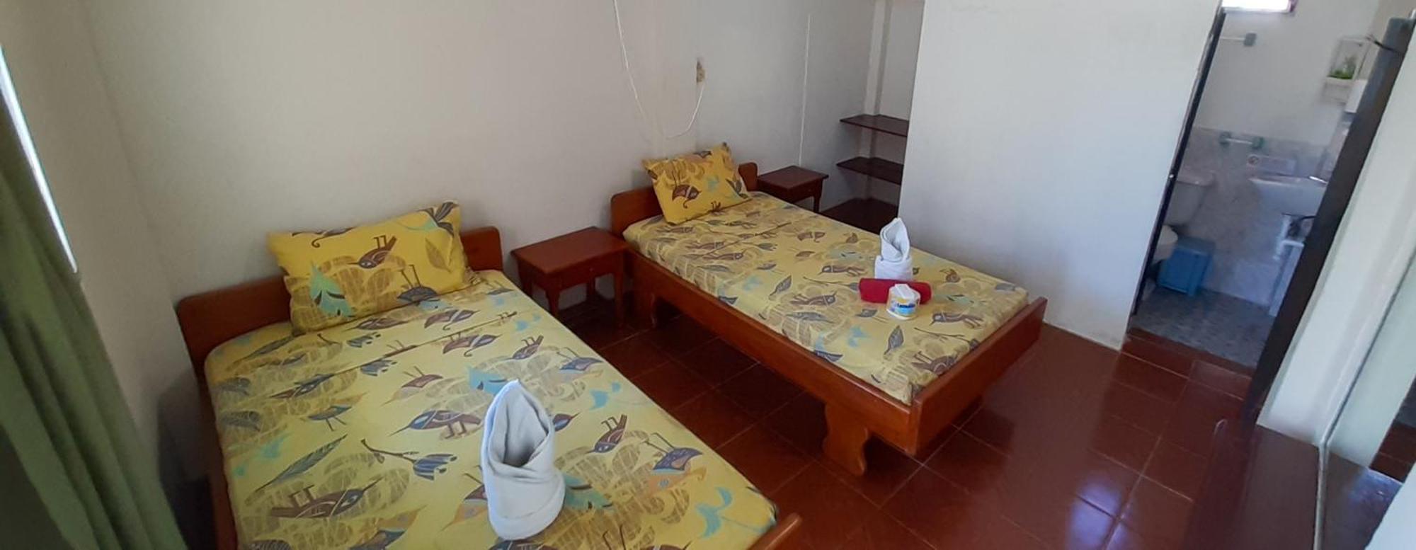 Historico Hostal Elizabeth Puerto Ayora  Zewnętrze zdjęcie