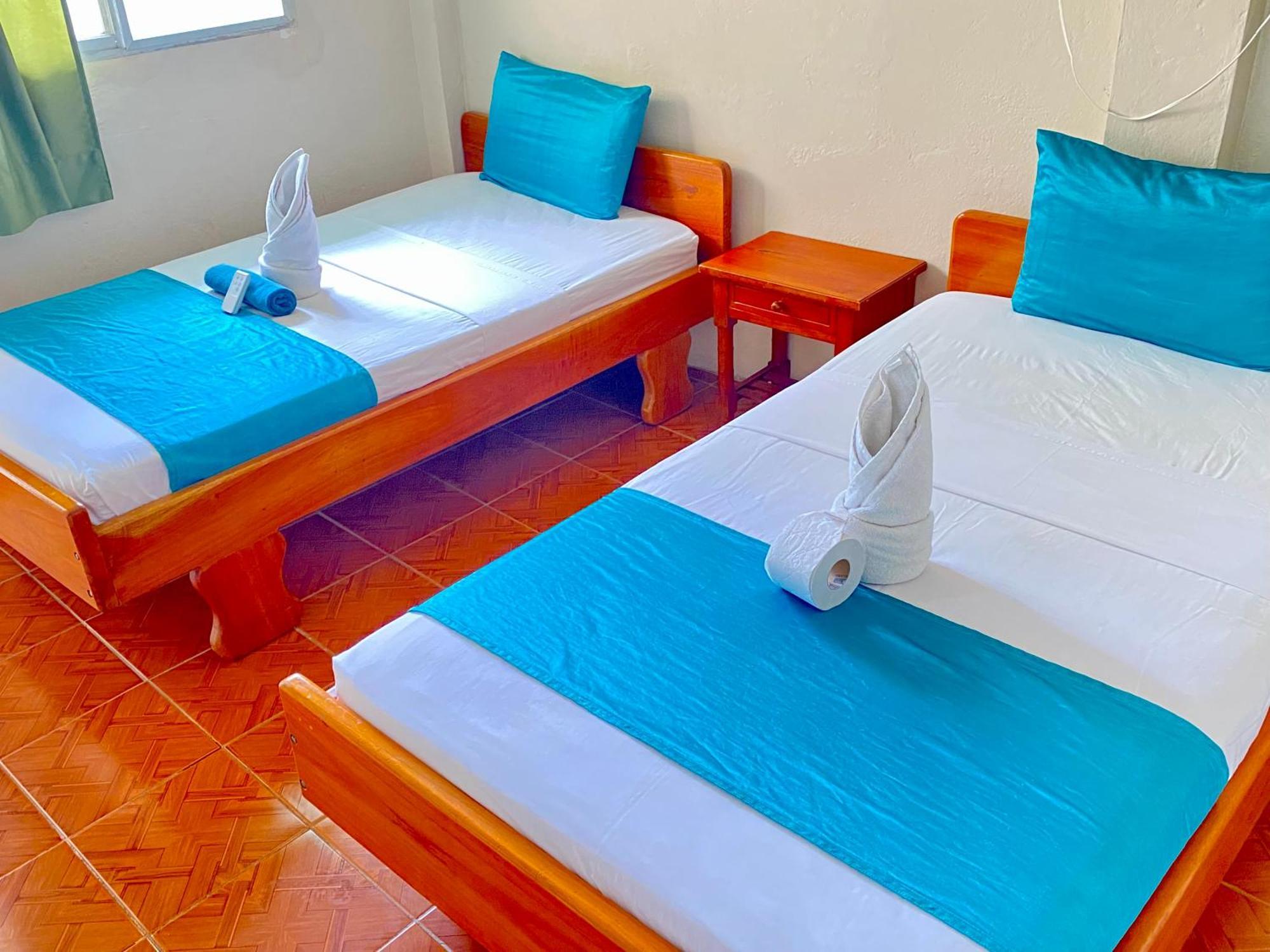 Historico Hostal Elizabeth Puerto Ayora  Zewnętrze zdjęcie